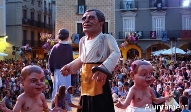 La Festa Major d'Igualada es caracteritza per la seva varietat d'activitats i esdeveniments, que ofereixen una experiència rica i completa per a totes les edats i gustos.