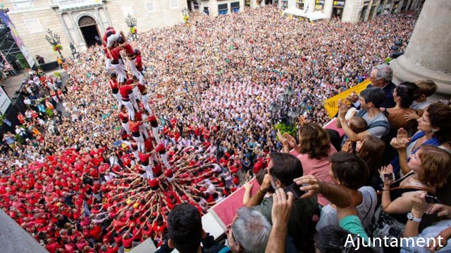 La festa està dedicada a la Mare de Déu de la Mercè, la patrona de Barcelona